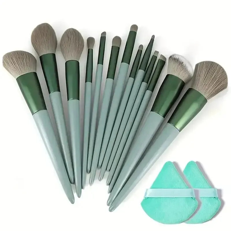 Soft Fluffy Professional Make Up Brush set for all your make up needs